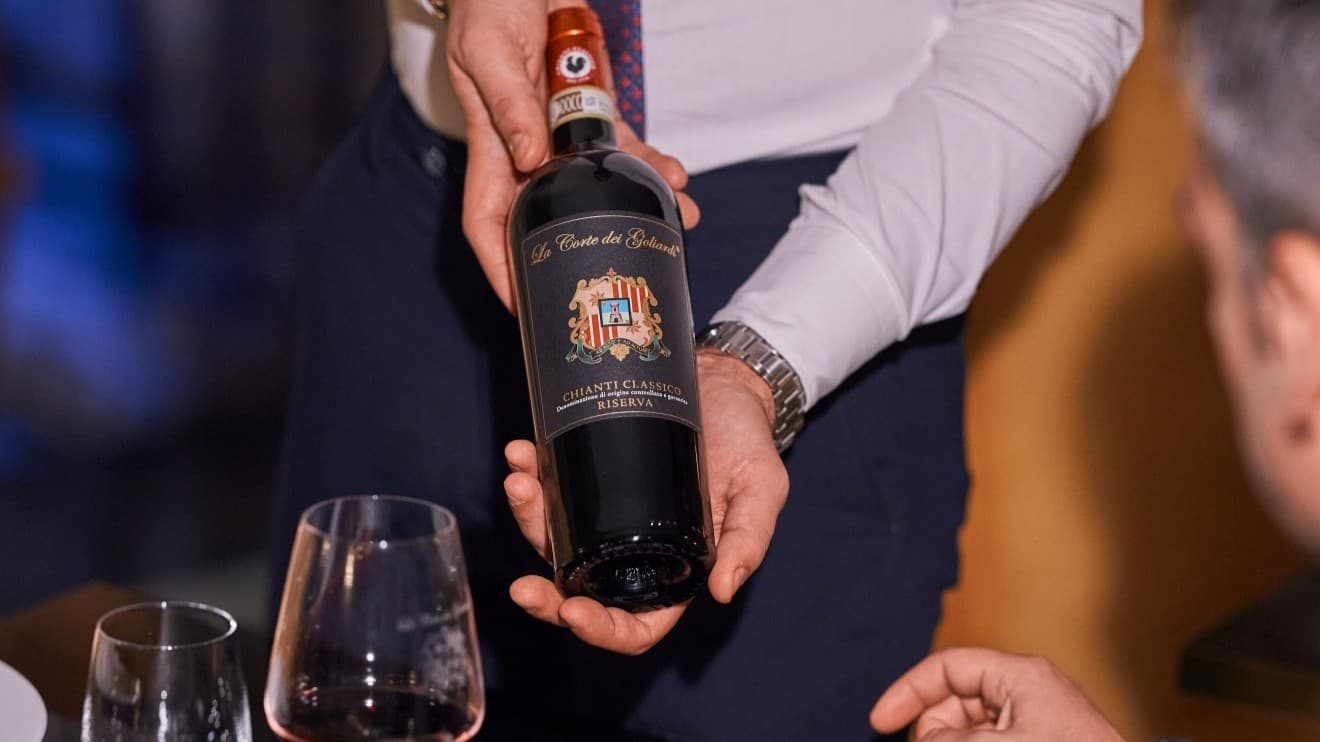 Immagine di copertina per Lorenzo e Alberto Mangani: Due fratelli, una passione infinita per il vino su Chianti