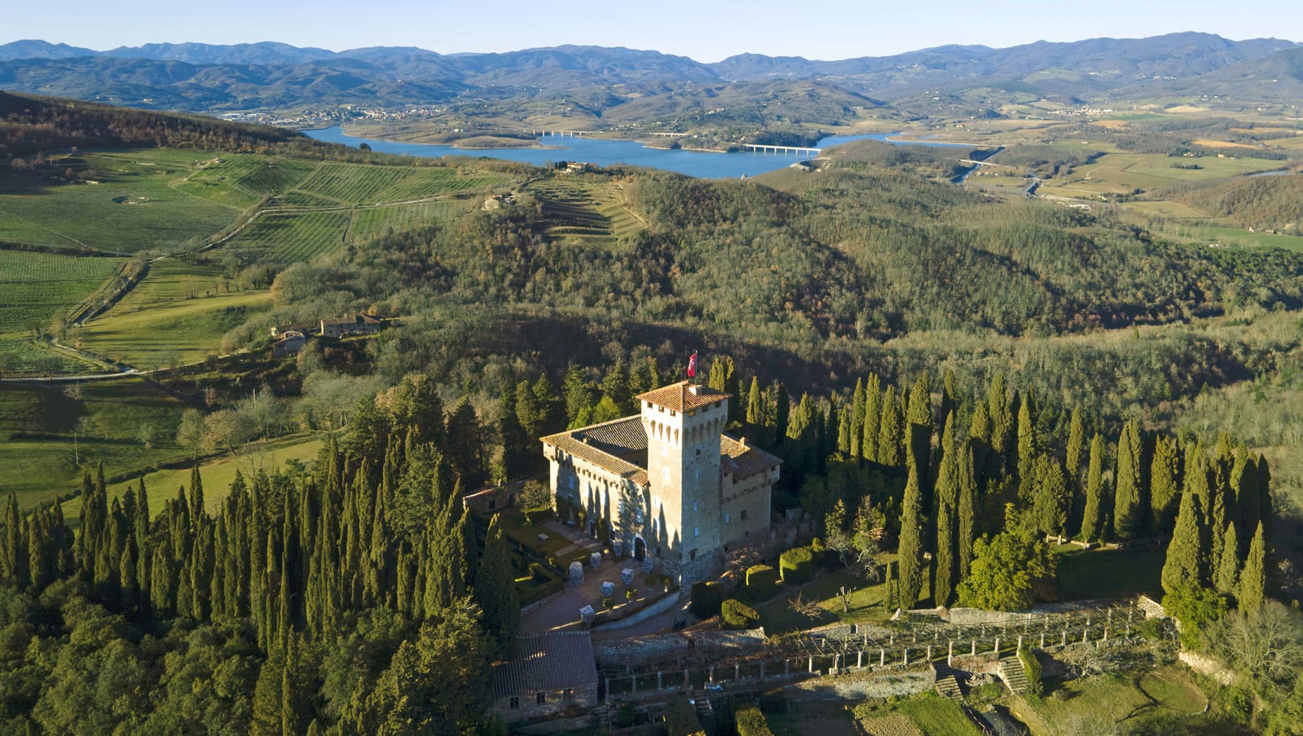 Immagine di copertina per Il Mugello: Storia di una terra millenaria su Mugello